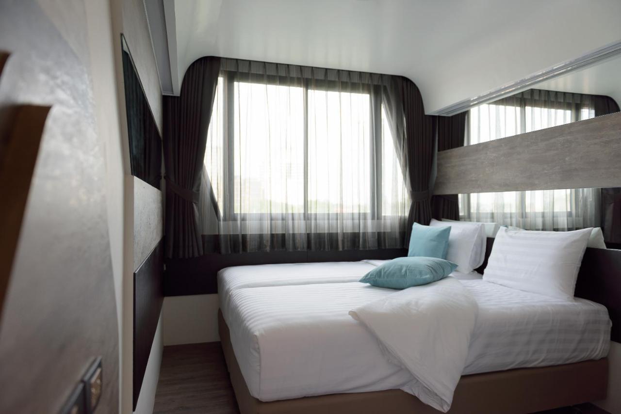 The Xtreme Suites Bangkok Eksteriør billede